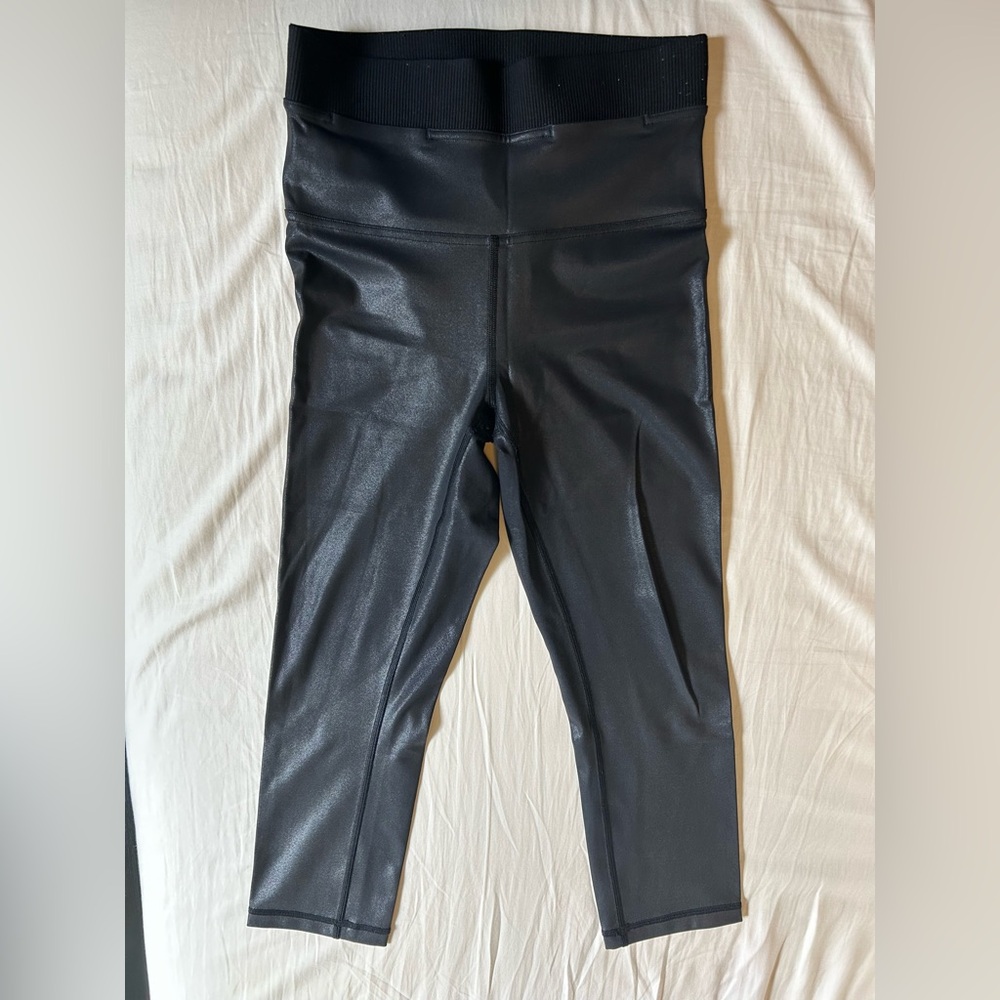 Lululemon Black Power Position Super HR Crop 21”
